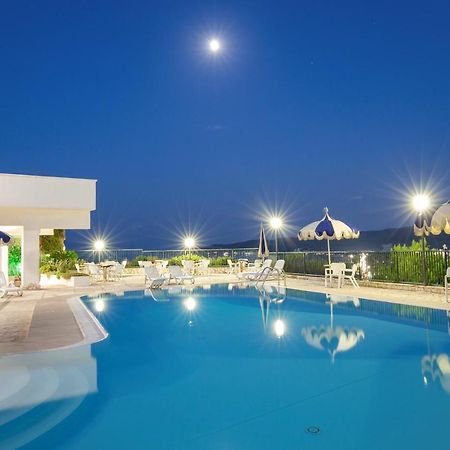Svevo Sea House Aparthotel Vieste Bagian luar foto