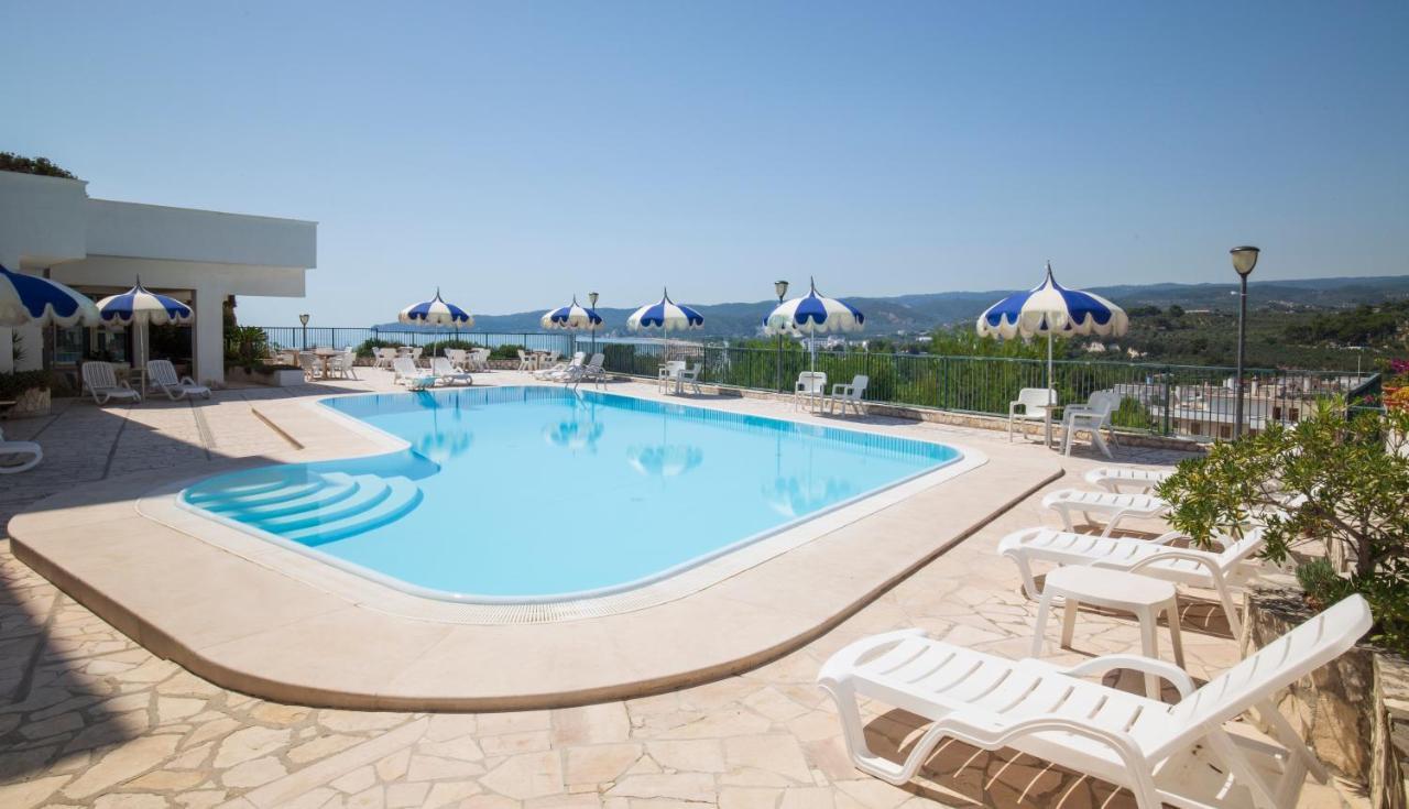 Svevo Sea House Aparthotel Vieste Bagian luar foto
