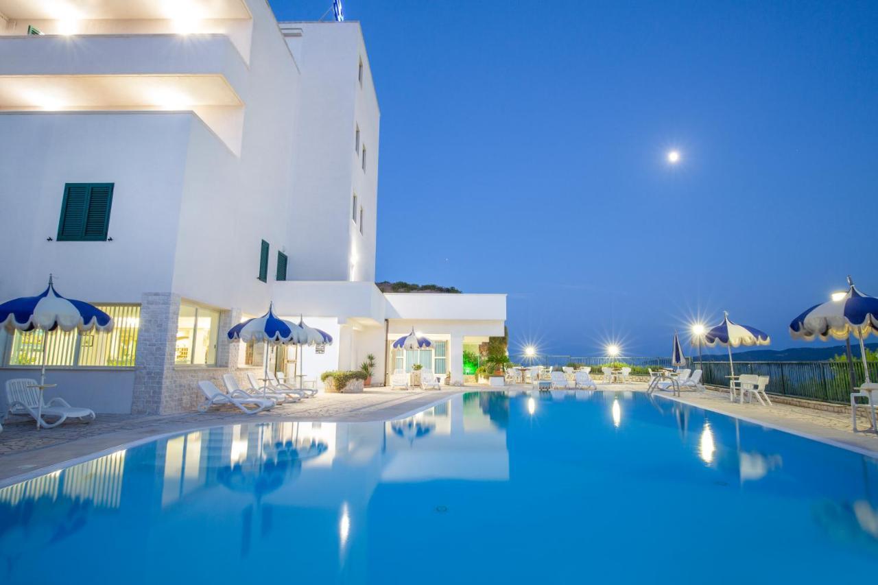 Svevo Sea House Aparthotel Vieste Bagian luar foto