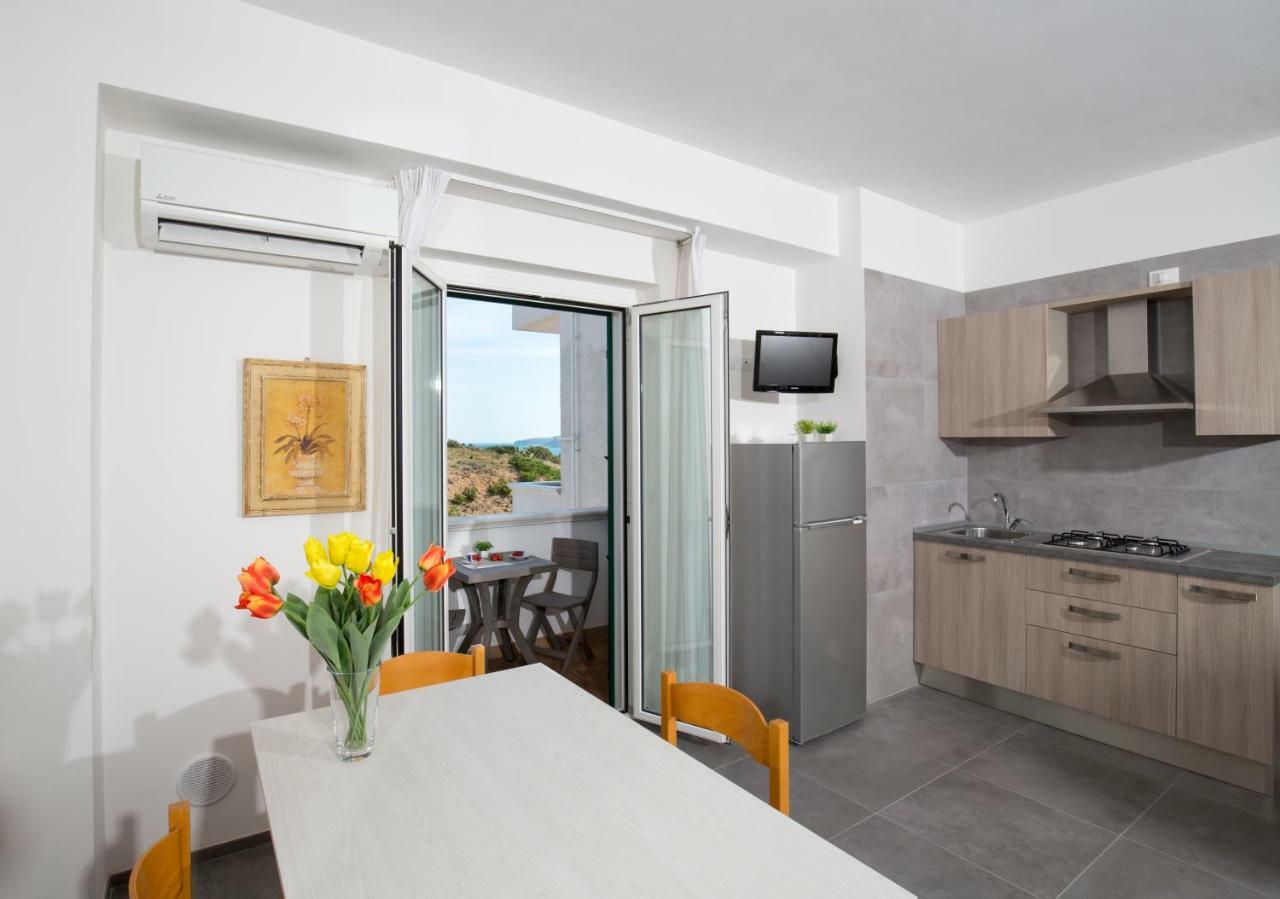 Svevo Sea House Aparthotel Vieste Bagian luar foto