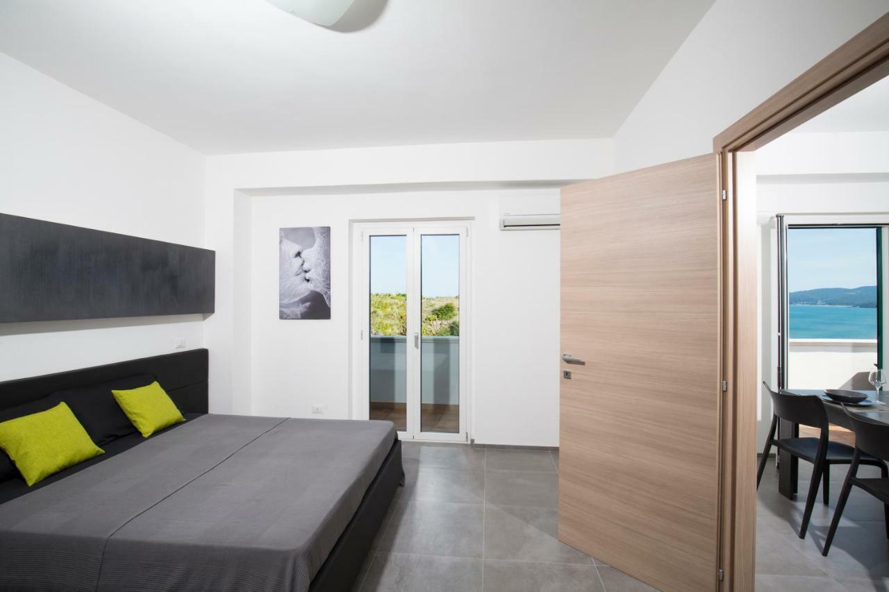 Svevo Sea House Aparthotel Vieste Bagian luar foto