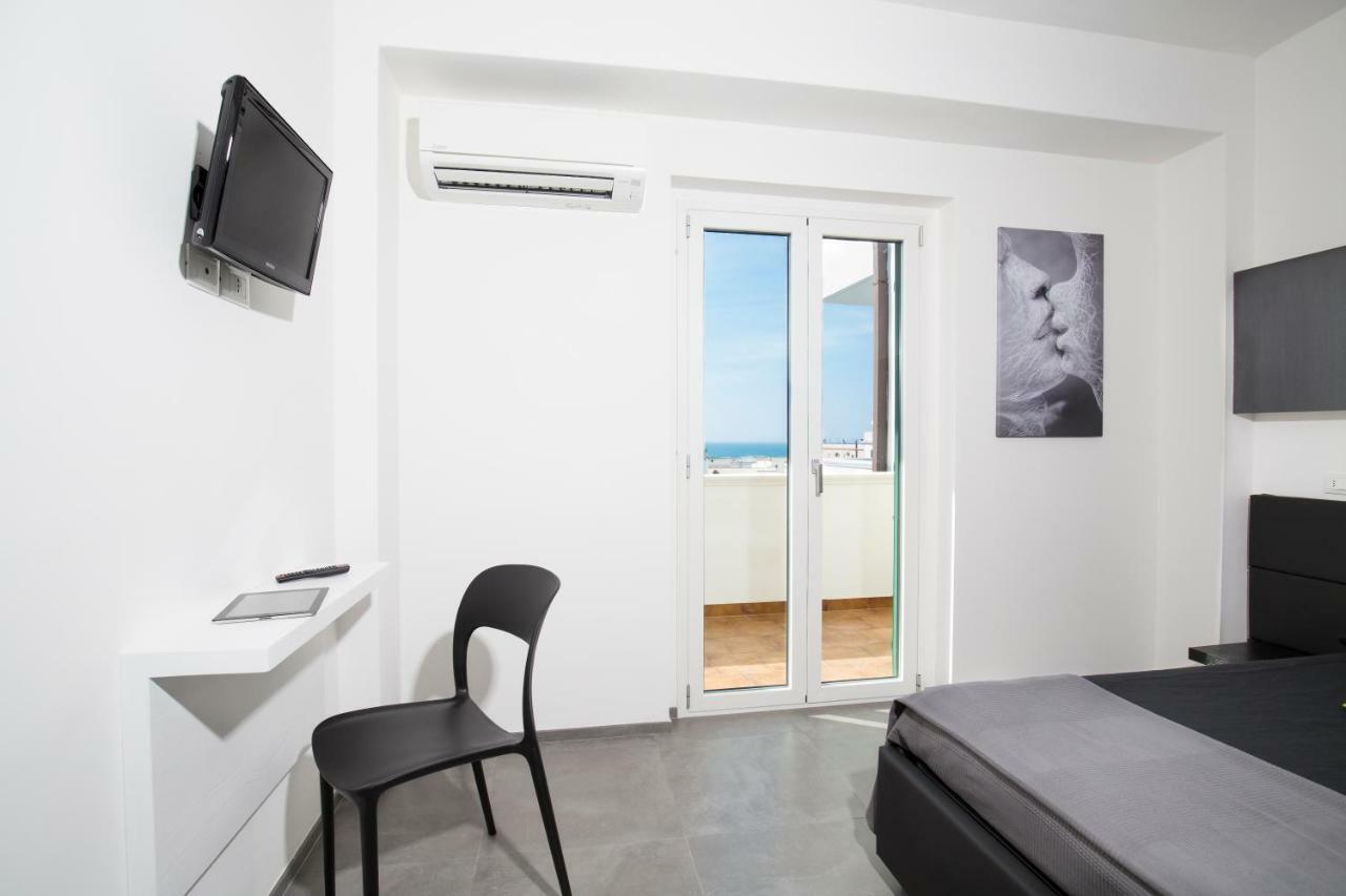Svevo Sea House Aparthotel Vieste Bagian luar foto