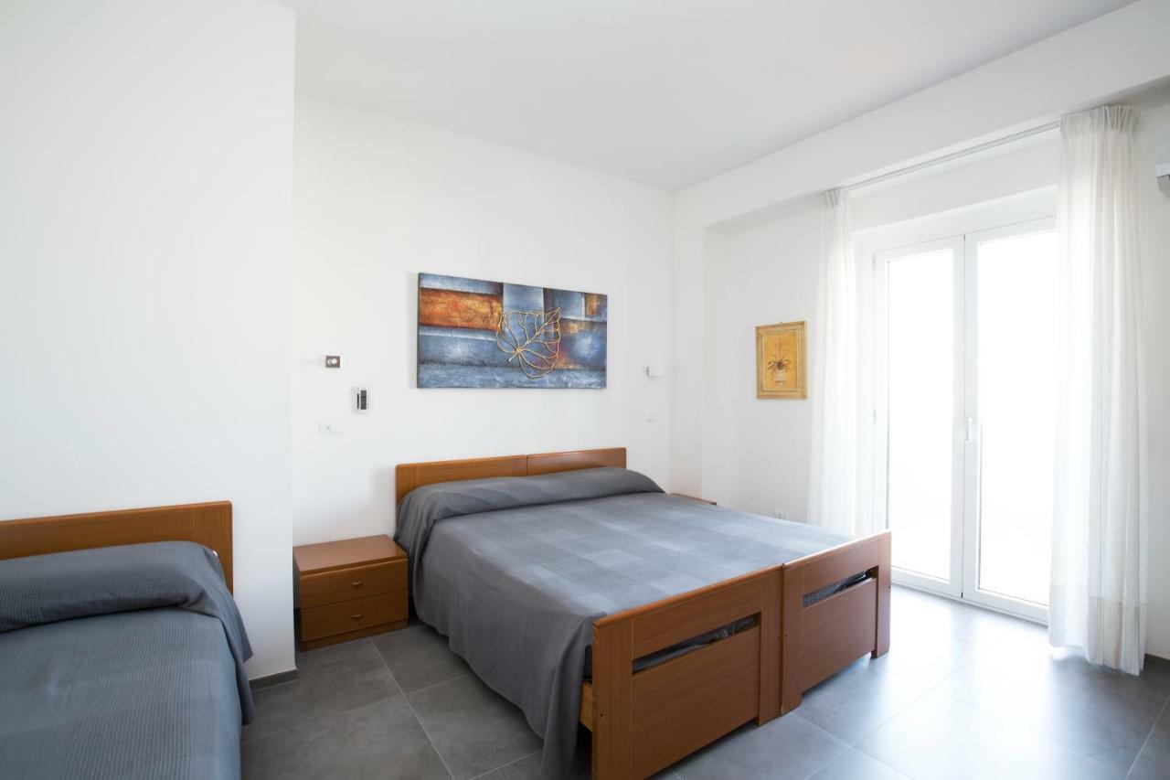 Svevo Sea House Aparthotel Vieste Bagian luar foto