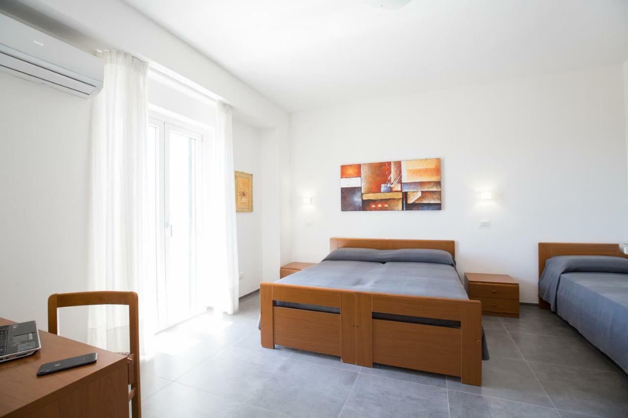 Svevo Sea House Aparthotel Vieste Bagian luar foto