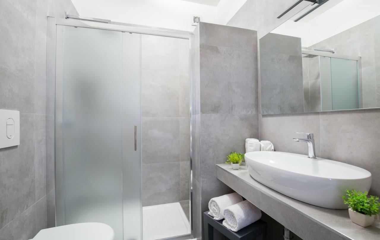 Svevo Sea House Aparthotel Vieste Bagian luar foto